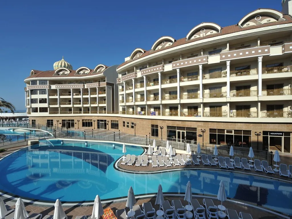 KIRMAN BELAZUR RESORT